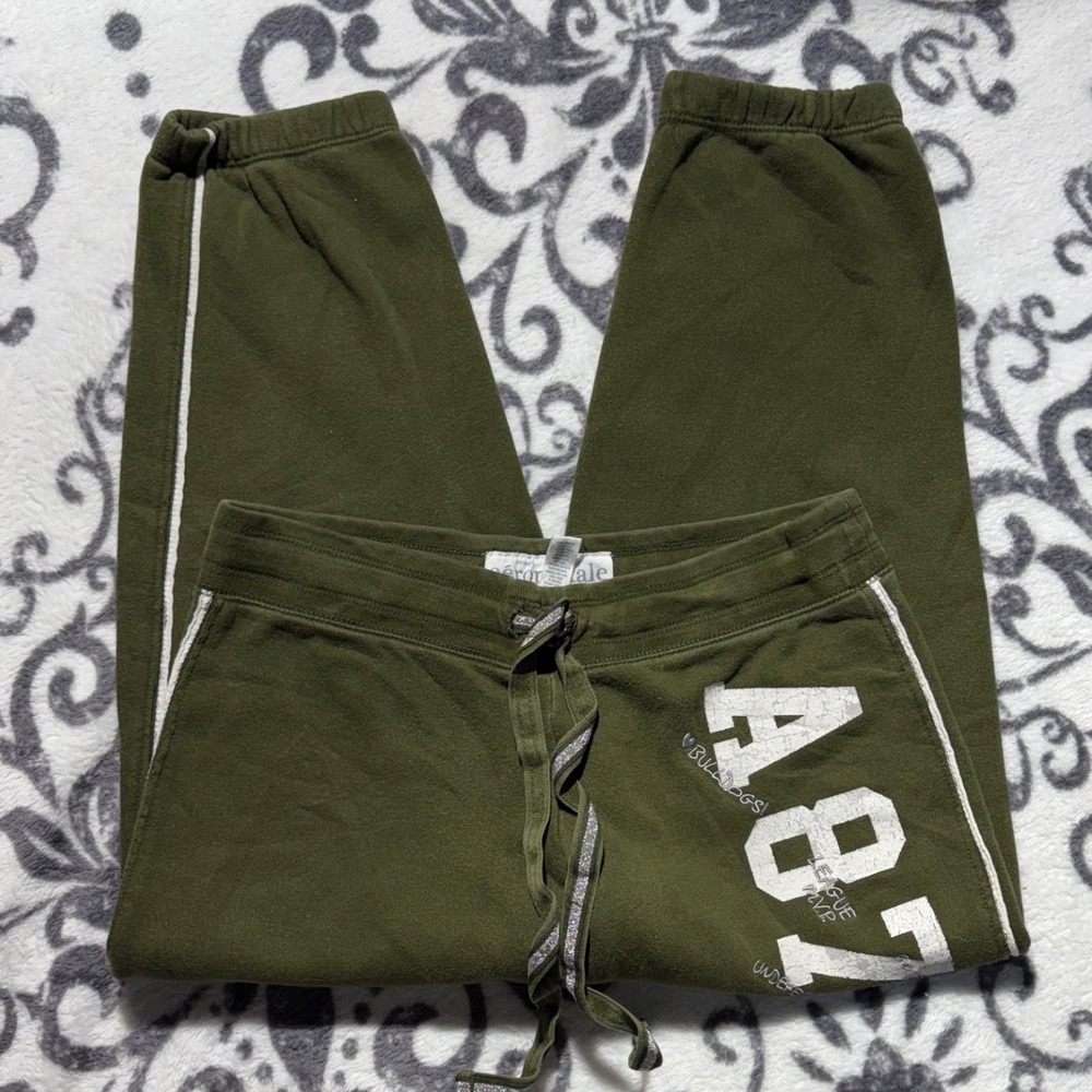 VTG 00s/Y2K Aeropostale Mens Olive Green A87 Graphic Capri Sweatpants Small